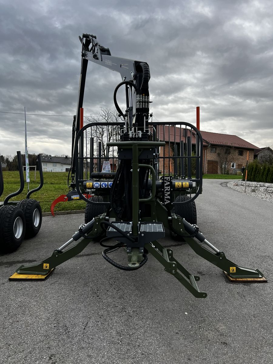 Farma T10 G2 mit C 7,2m G2 Kran