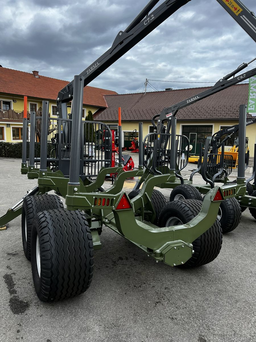 Farma T10 G2 mit C 7,2m G2 Kran