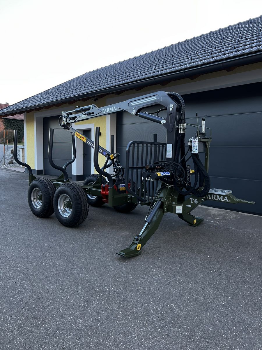 Farma T6 mit C4,6D G2 Forstkran