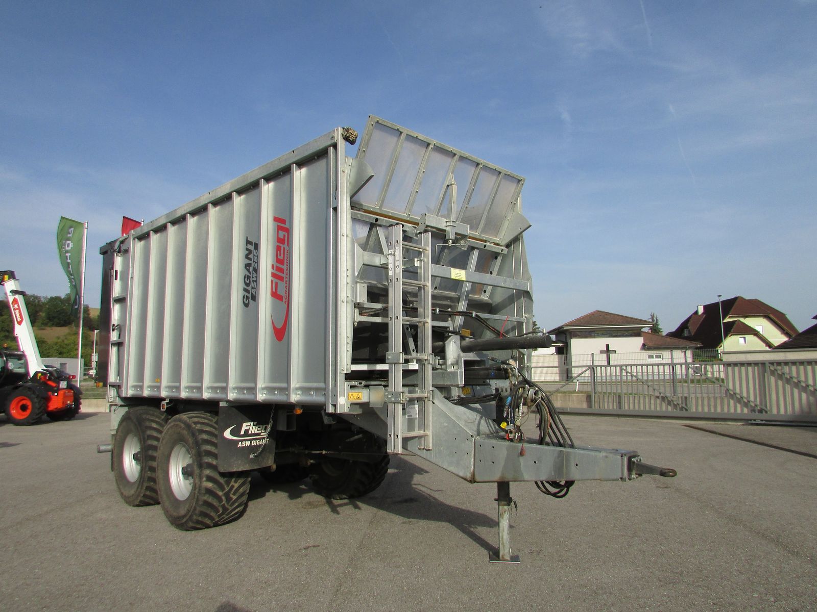 Fliegl ASW 256
